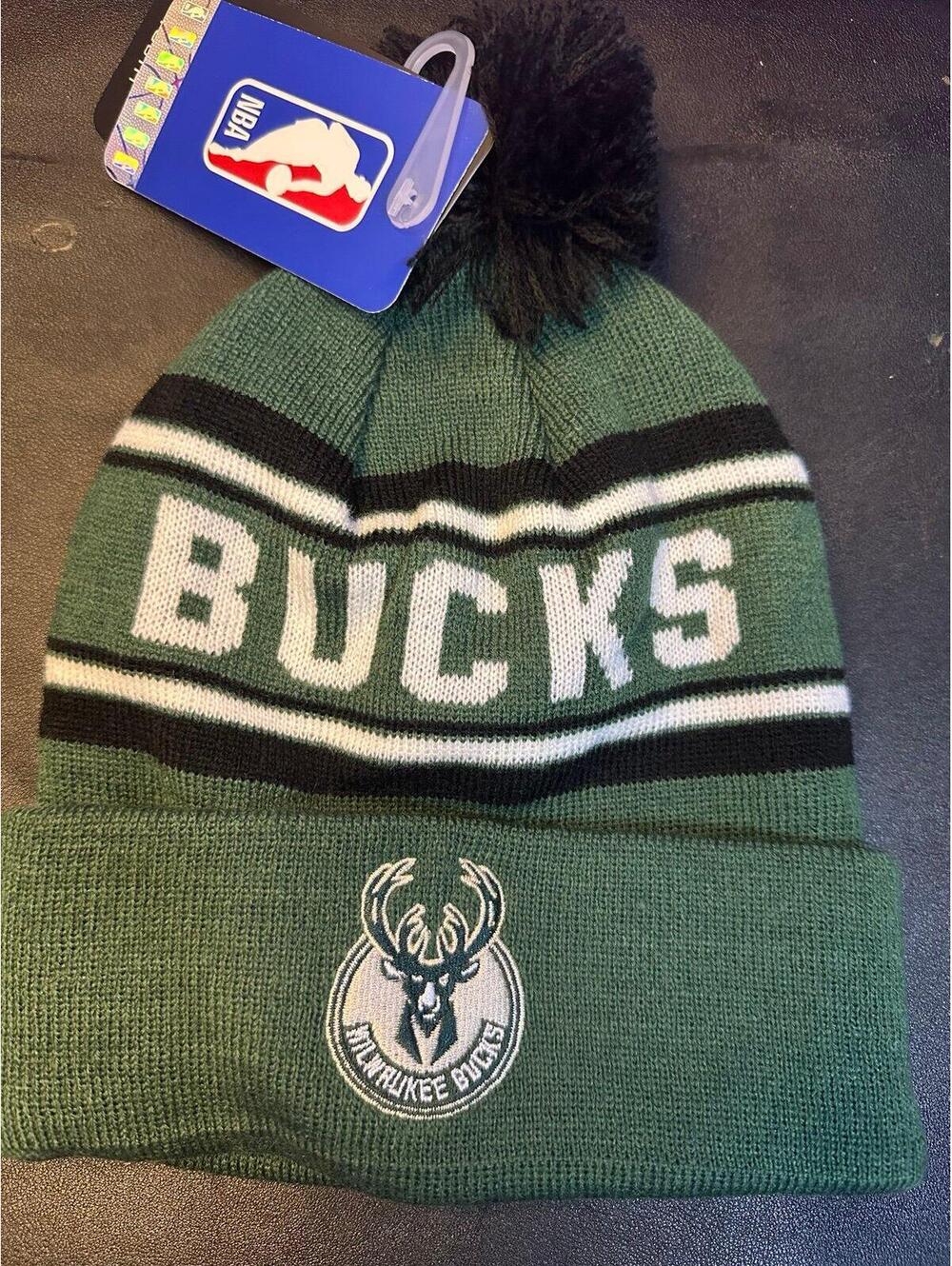 Milwaukee Bucks Classic Pom Knit NEW